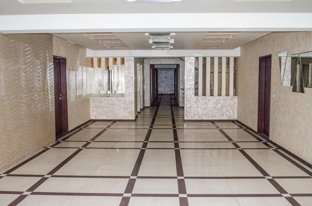 Plaza Apartament Орадя Экстерьер фото